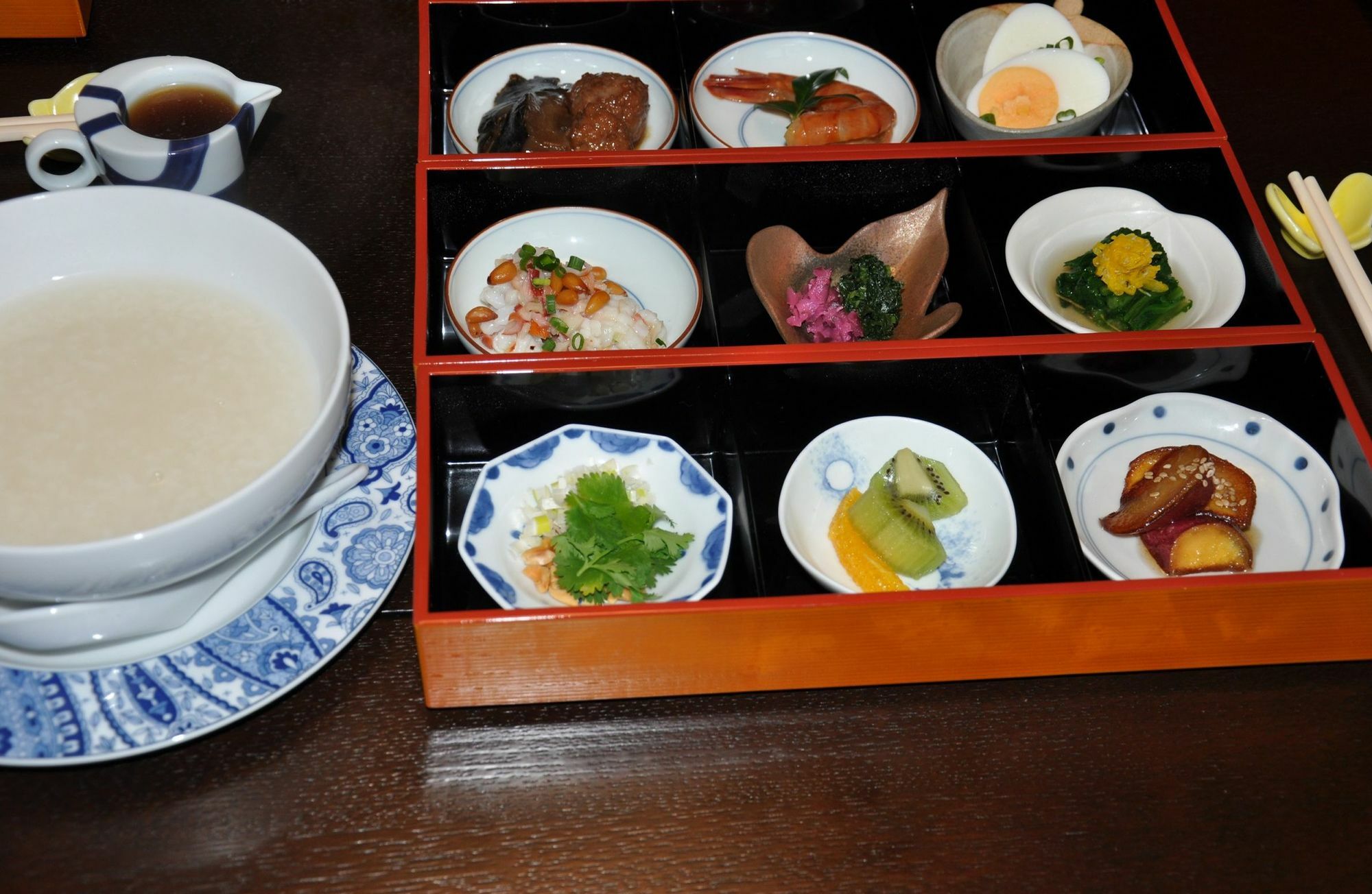 Yamanaka Ryokan Tokio Buitenkant foto